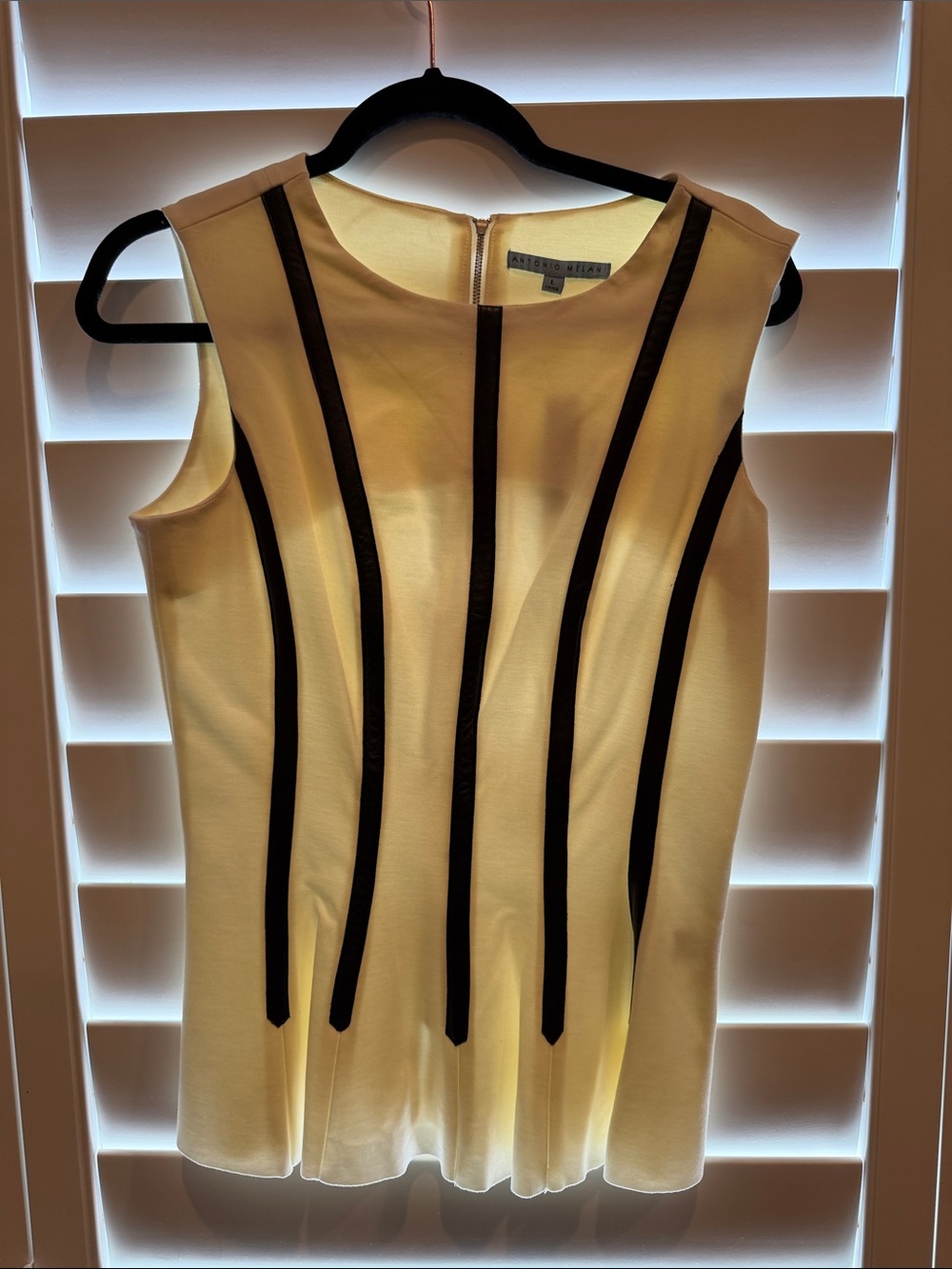 ANTONIO MELANI Cream Sleeveless Top with Black Vertical Stripe Panels